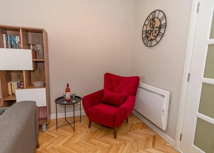 City Center De Lux Apartment